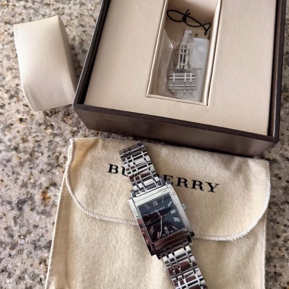 Burberry BU1555 Men's Watch - Picture 2 of 5